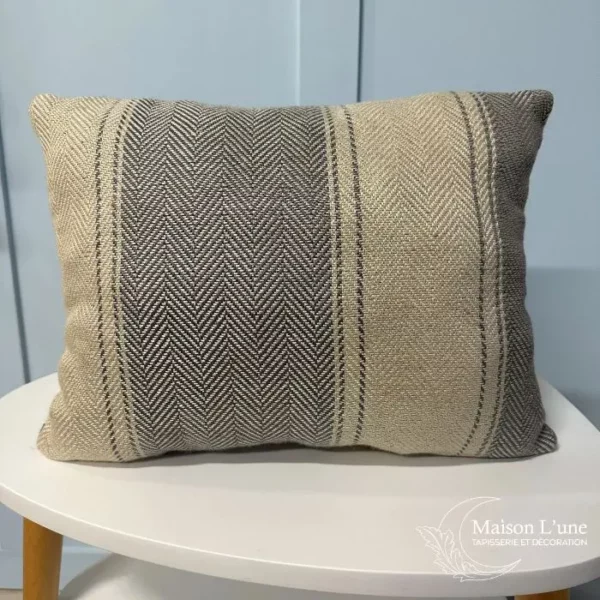 arrière coussin laine motif rayure grise