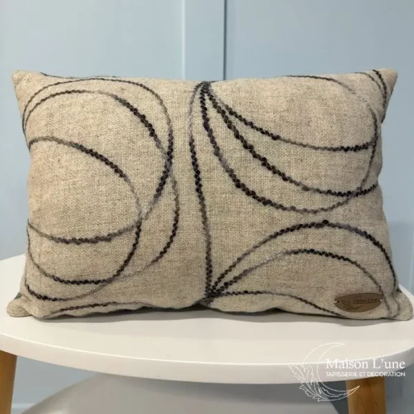 coussin laine gris motifs ronds