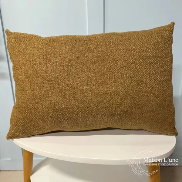 Coussin patchwork couleur taupe, cognac et doré – Image 3