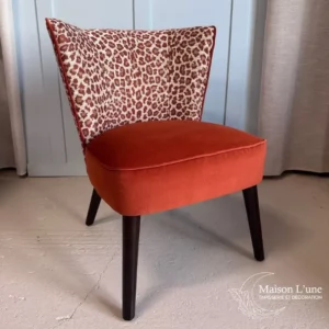 Fauteuil cocktail léopard couleur brique pieds compas