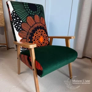 Fauteuil scandinave Esperanza motif 70's vert orange