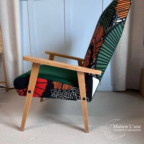 Fauteuil scandinave Esperanza motif 70's vert orange