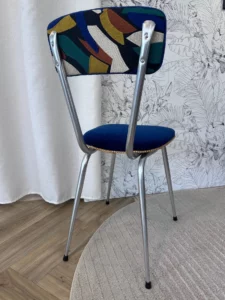 chaise vintage atelier de dos